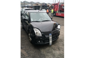 Verin de coffre SUZUKI SWIFT 3 Photo n°5