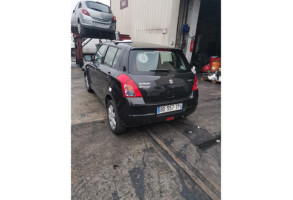 Verin de coffre SUZUKI SWIFT 3 Photo n°8