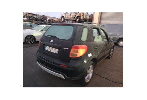 Verin de coffre SUZUKI SX4 1 Photo n°7