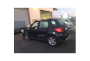 Verin de coffre SUZUKI SX4 1 Photo n°10