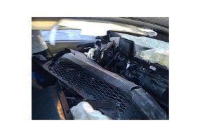 Bouton de coffre TOYOTA C-HR 1 Photo n°6