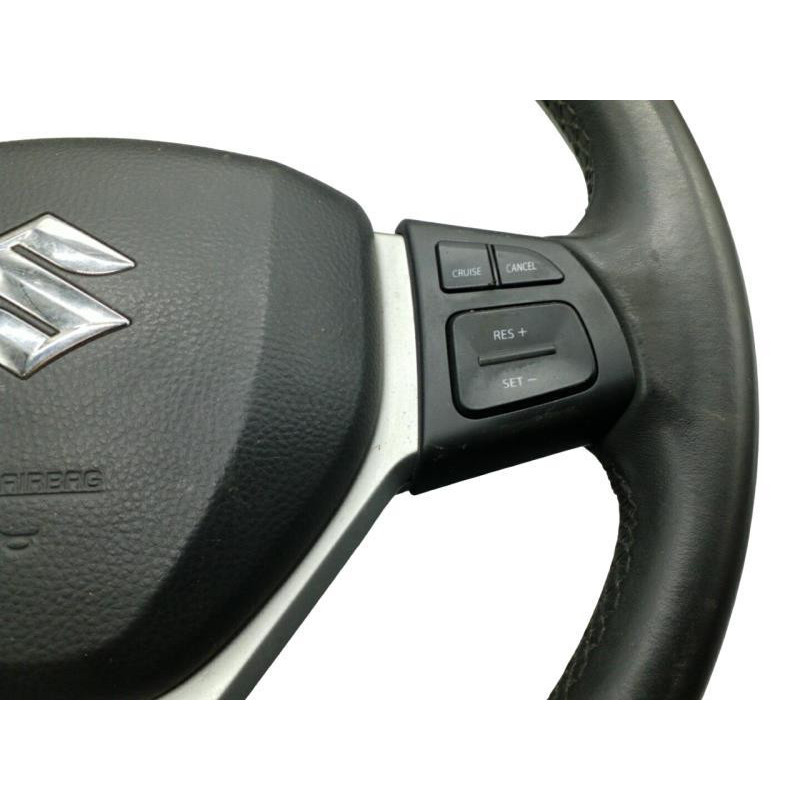 Volant SUZUKI SWIFT 4 Photo n°1