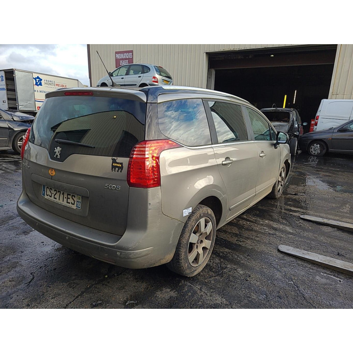 Poignee porte avant gauche PEUGEOT 5008 1 Photo n°8