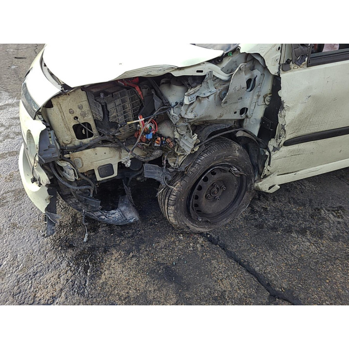 Poignee porte avant gauche RENAULT TWINGO 2 Photo n°5