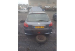 Renfort pare choc avant (traverse) PEUGEOT 206 Photo n°8