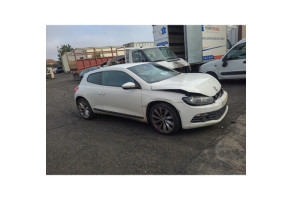 Pare boue arriere droit VOLKSWAGEN SCIROCCO 3 Photo n°7