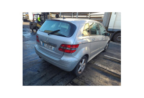 Pivot de moyeu avant gauche MERCEDES CLASSE B 245 Photo n°9