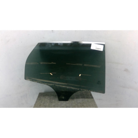 Vitre arriere droit FORD FOCUS 3