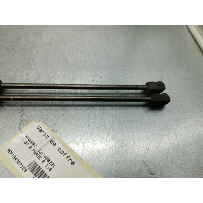Verin de coffre HYUNDAI I 30 2 Photo n°1