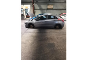 Verin de coffre HYUNDAI I 30 2 Photo n°15