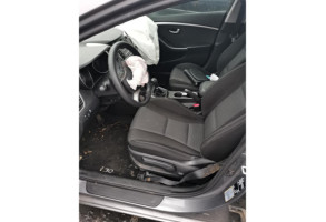 Verin de coffre HYUNDAI I 30 2 Photo n°20