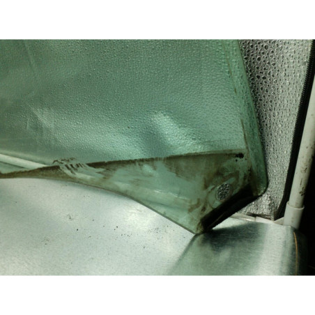 Vitre avant droit PEUGEOT 307