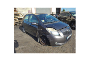 Verin de coffre TOYOTA YARIS 2 Photo n°4