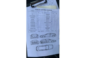 Verin de coffre TOYOTA YARIS 2 Photo n°18