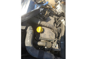 Feu arriere stop central RENAULT CLIO 4 Photo n°18