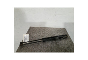 Verin de coffre RENAULT CLIO 4 Photo n°1