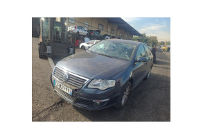 Malle/Hayon arriere VOLKSWAGEN PASSAT 5 Photo n°8