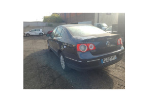 Malle/Hayon arriere VOLKSWAGEN PASSAT 5 Photo n°15