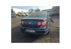 Malle/Hayon arriere VOLKSWAGEN PASSAT 5 Photo n°19