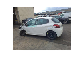 Verin de coffre PEUGEOT 208 1 Photo n°10