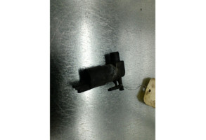 Pompe lave glace avant RENAULT MASTER 3 Photo n°2