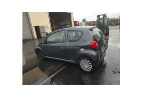 Leve vitre electrique avant gauche TOYOTA AYGO 1 Photo n°4