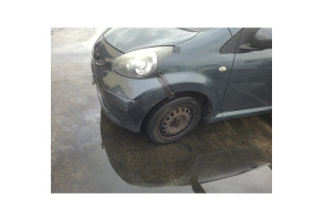 Leve vitre electrique avant gauche TOYOTA AYGO 1 Photo n°5