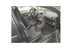 Leve vitre electrique avant gauche TOYOTA AYGO 1 Photo n°8