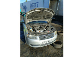 Verin de coffre AUDI A3 2 Photo n°6