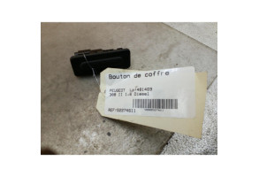 Bouton de coffre PEUGEOT 308 2 SW Photo n°2