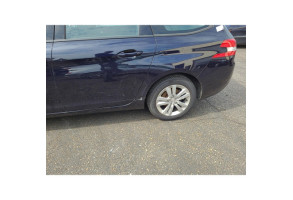 Bouton de coffre PEUGEOT 308 2 SW Photo n°12