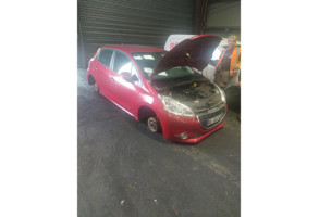 Vitre arriere droit PEUGEOT 208 1 Photo n°4