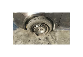 Pompe lave glace avant FIAT PUNTO EVO 3 Photo n°13