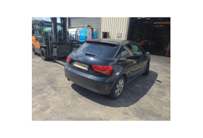 Verin de coffre AUDI A1 1 Photo n°13