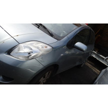 Poignee porte avant gauche TOYOTA YARIS 2 Photo n°7