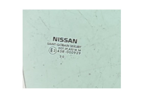 Vitre avant droit NISSAN MICRA 5 Photo n°5