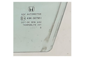 Vitre avant gauche HONDA CIVIC 8 Photo n°6
