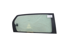Vitre arriere droit VOLKSWAGEN UP Photo n°1