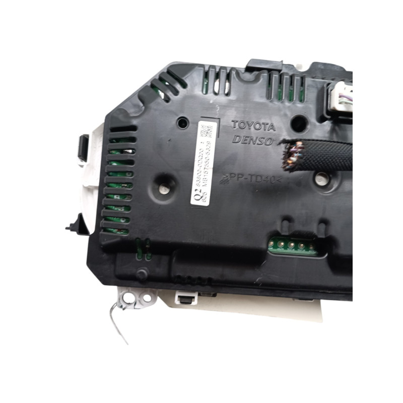 Compteur TOYOTA YARIS 3 Photo n°1