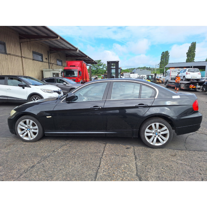 Feu arriere principal droit (feux) BMW SERIE 3 E90 Photo n°9