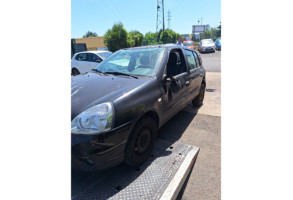 Feu arriere principal droit (feux) RENAULT CLIO 2 CAMPUS Photo n°8