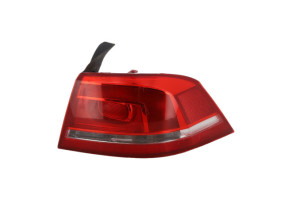 Feu arriere principal droit (feux) VOLKSWAGEN PASSAT 6 Photo n°2