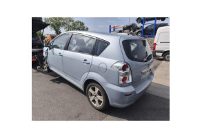 Pare choc arriere TOYOTA COROLLA VERSO 2 Photo n°10