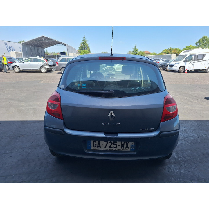 Feu arriere principal droit (feux) RENAULT CLIO 3 Photo n°14