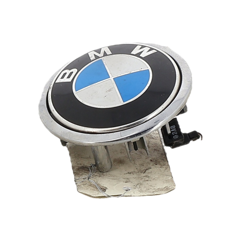 Bouton de coffre BMW SERIE 1 E81 Photo n°1