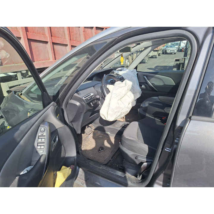 Feu de pare choc arriere droit CITROEN C4 GRAND SPACETOURER Photo n°13