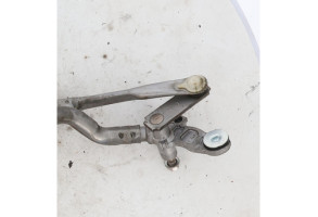Moteur essuie glace avant TOYOTA VERSO-S Photo n°4