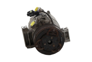 Compresseur clim RENAULT TWINGO 3 Photo n°4
