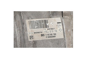Compresseur clim RENAULT TWINGO 3 Photo n°6