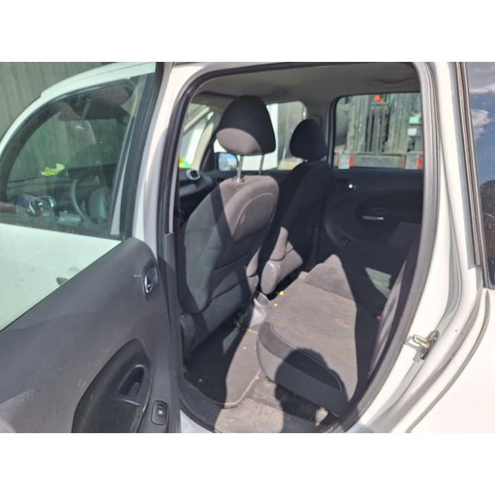 Feu arriere principal droit (feux) CITROEN C3 PICASSO Photo n°10
